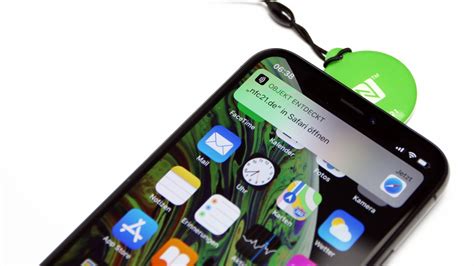 iPhone XS nfc tag